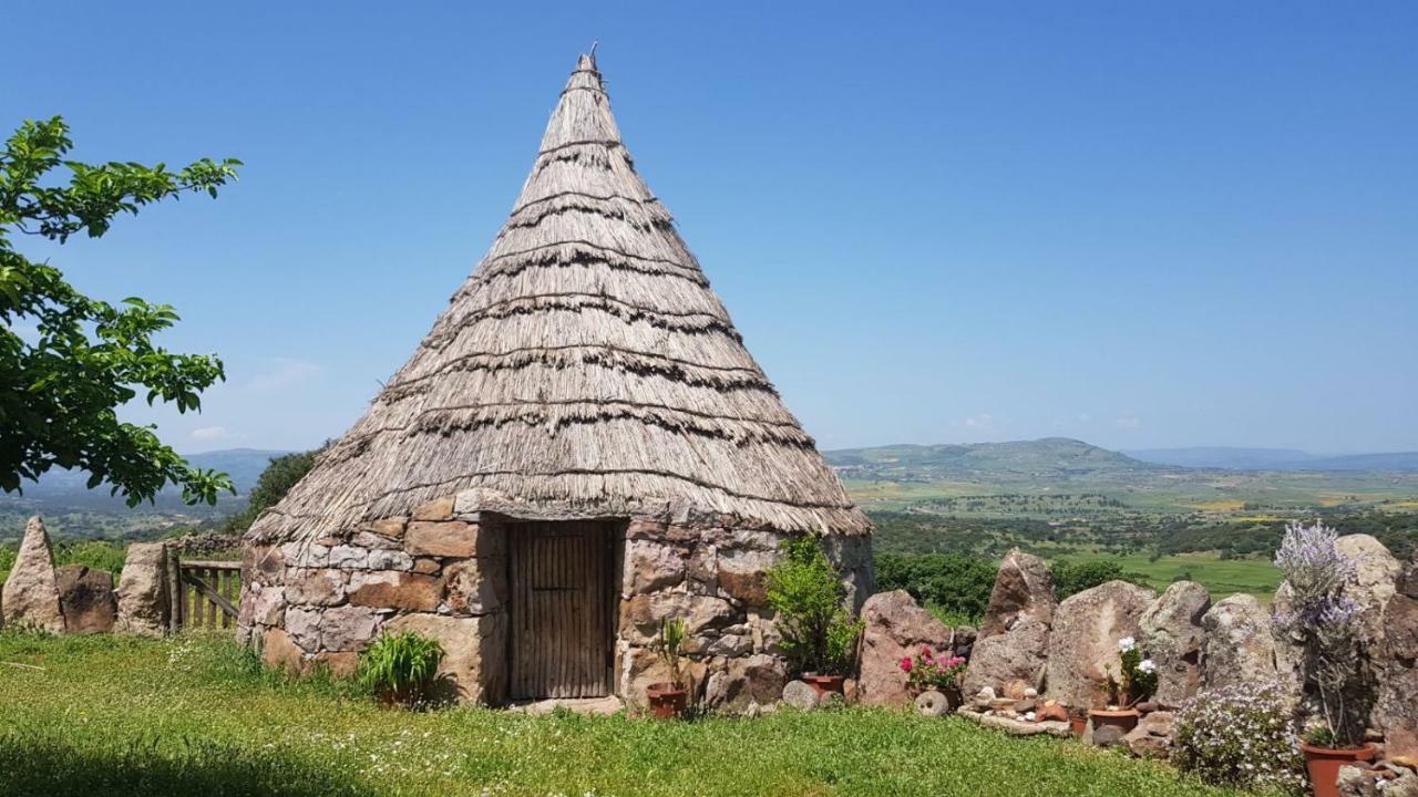Agriturismo Sa E Padedda Mores Dış mekan fotoğraf